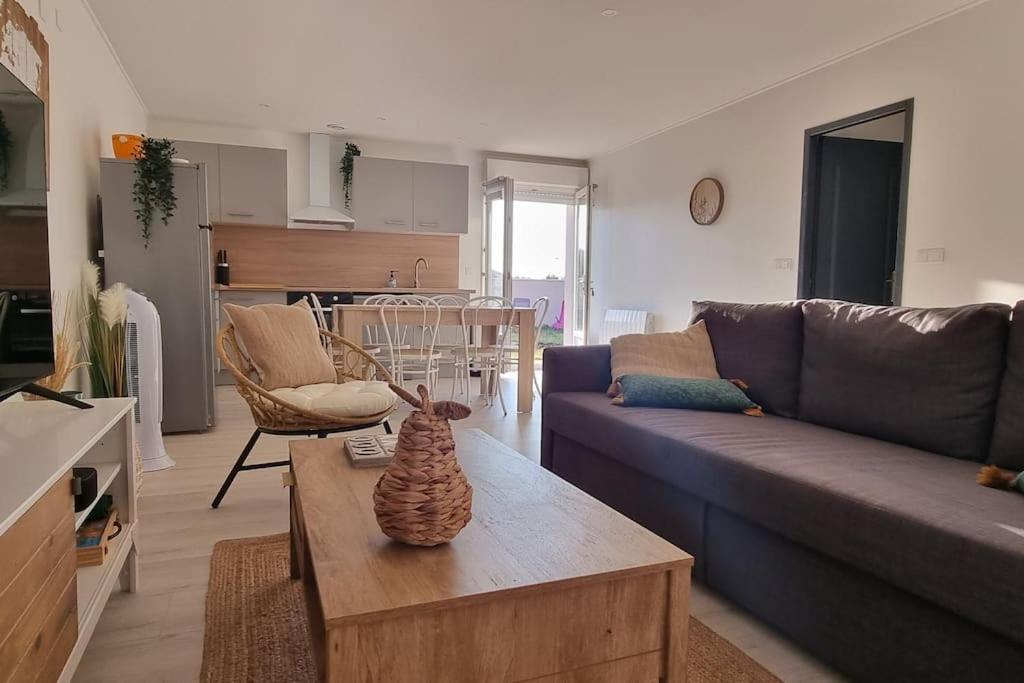Maison Au Calme Entre Collegues Ou Famille - La Boheme - Saint-Seurin-sur-l'Isle Kültér fotó