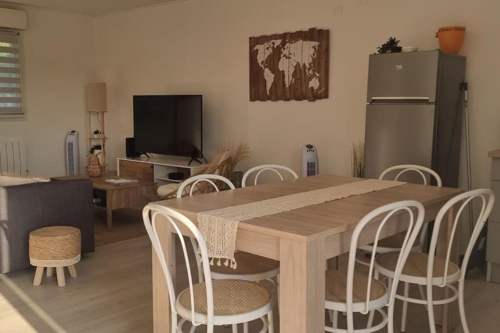 Maison Au Calme Entre Collegues Ou Famille - La Boheme - Saint-Seurin-sur-l'Isle Kültér fotó