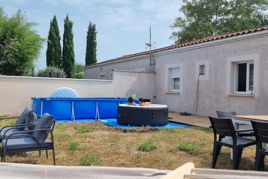 Maison Au Calme Entre Collegues Ou Famille - La Boheme - Saint-Seurin-sur-l'Isle Kültér fotó